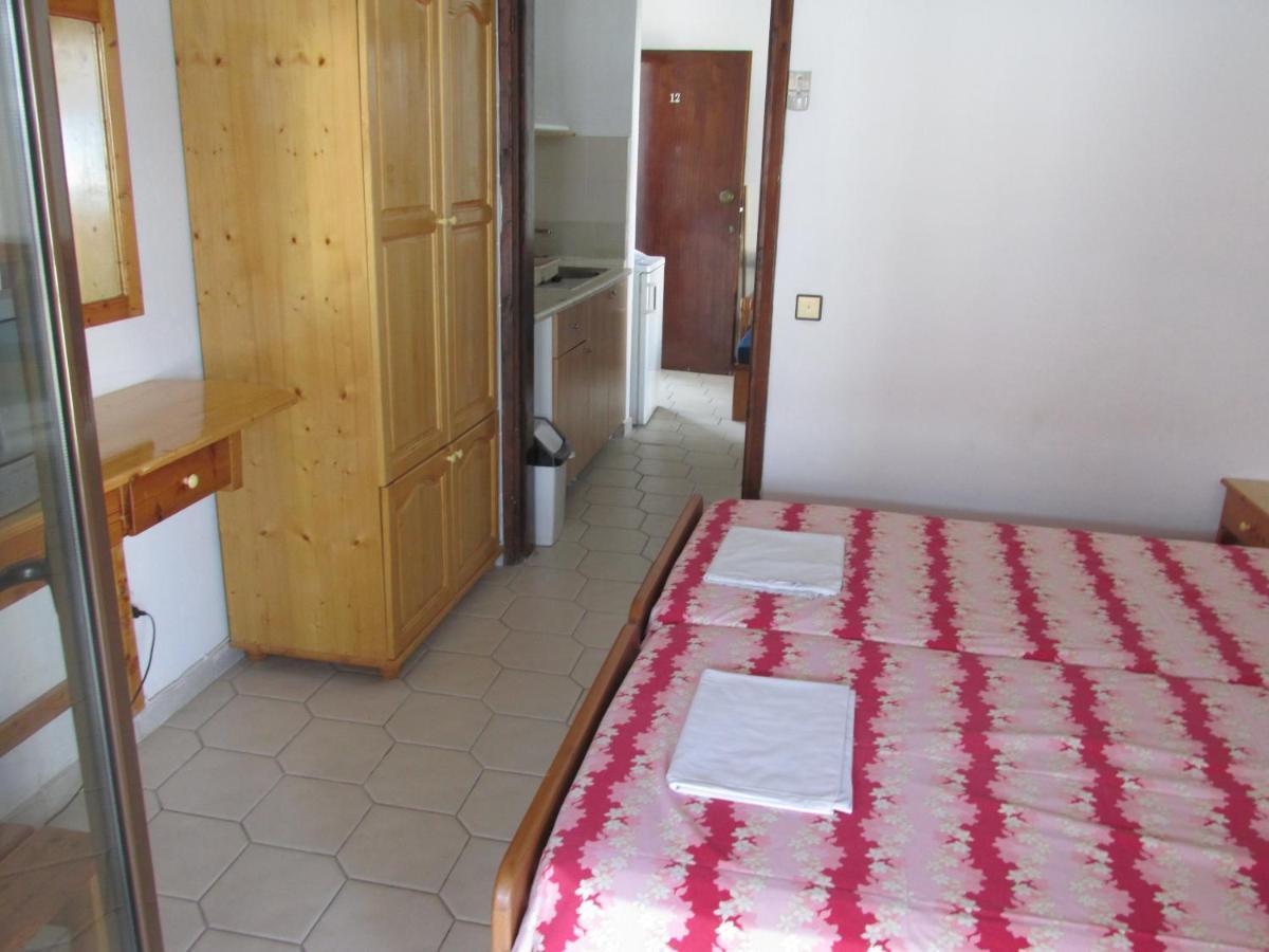 Apartments Villa Castor Pefkochori Exterior foto